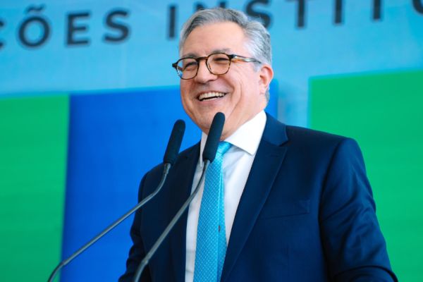 Governo autoriza planos de saúde a quitarem dívidas com SUS por meio de atendimentos à população